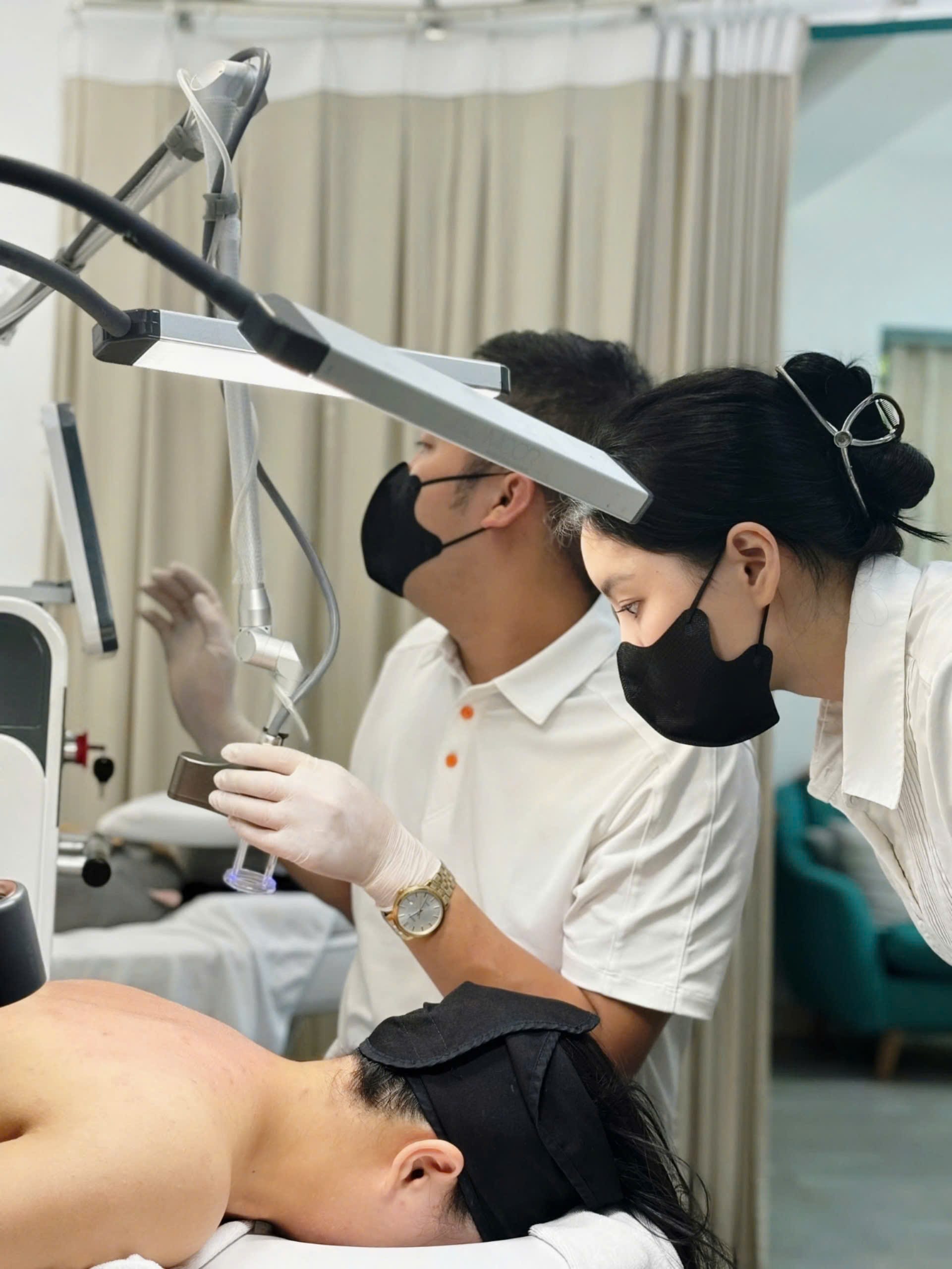 Công nghệ laser CO2 fractional không chỉ mang lại hiệu quả trẻ hóa da mà còn giúp cải thiện nhiều vấn đề khác liên quan đến làn da